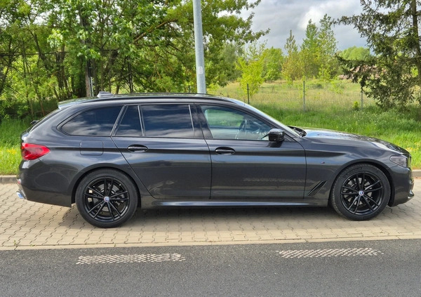 BMW Seria 5 cena 104000 przebieg: 228000, rok produkcji 2017 z Czarnków małe 529